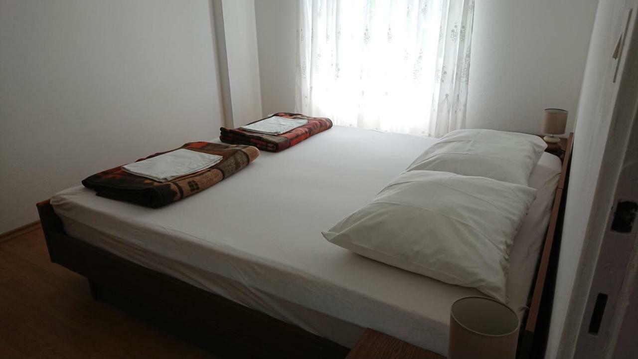 Apartman Kursar Srima Exterior photo