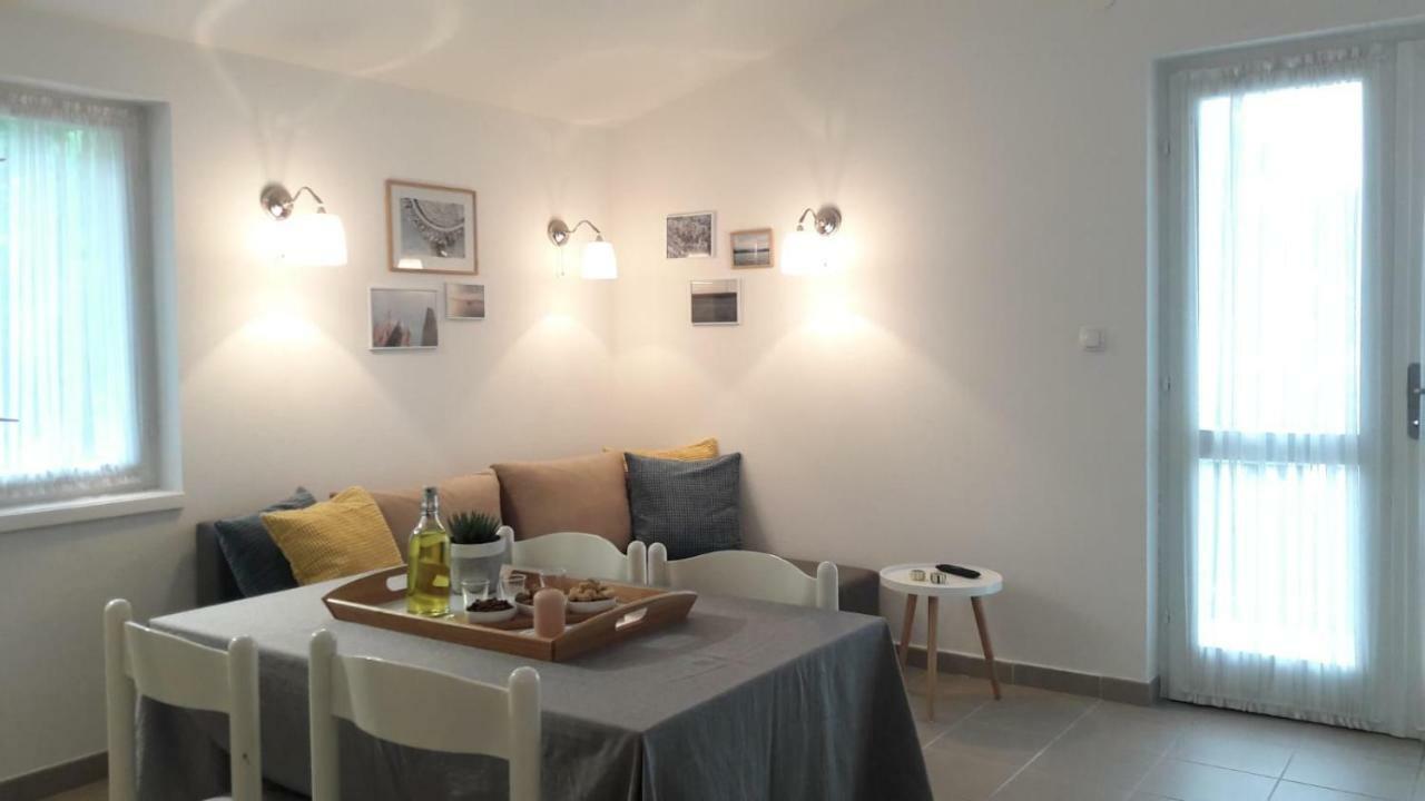 Apartman Kursar Srima Exterior photo