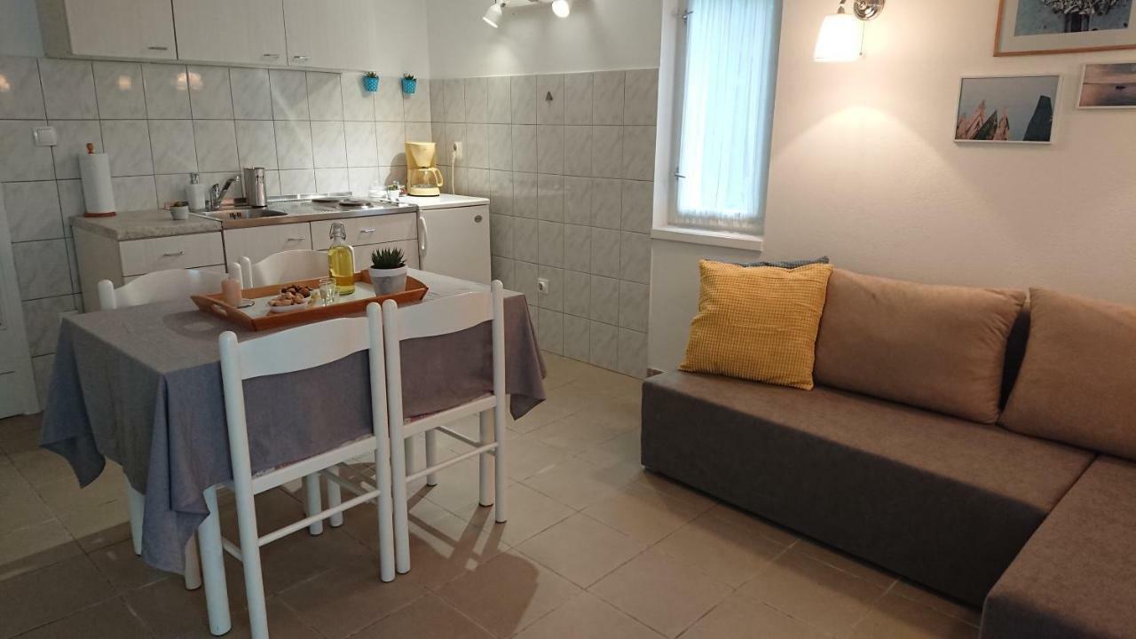 Apartman Kursar Srima Exterior photo